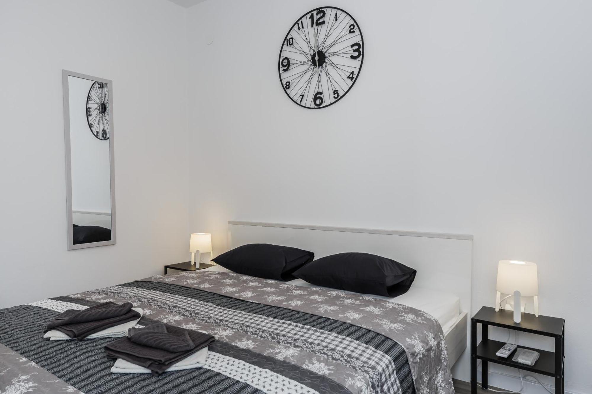 Room Mar Вис Екстериор снимка