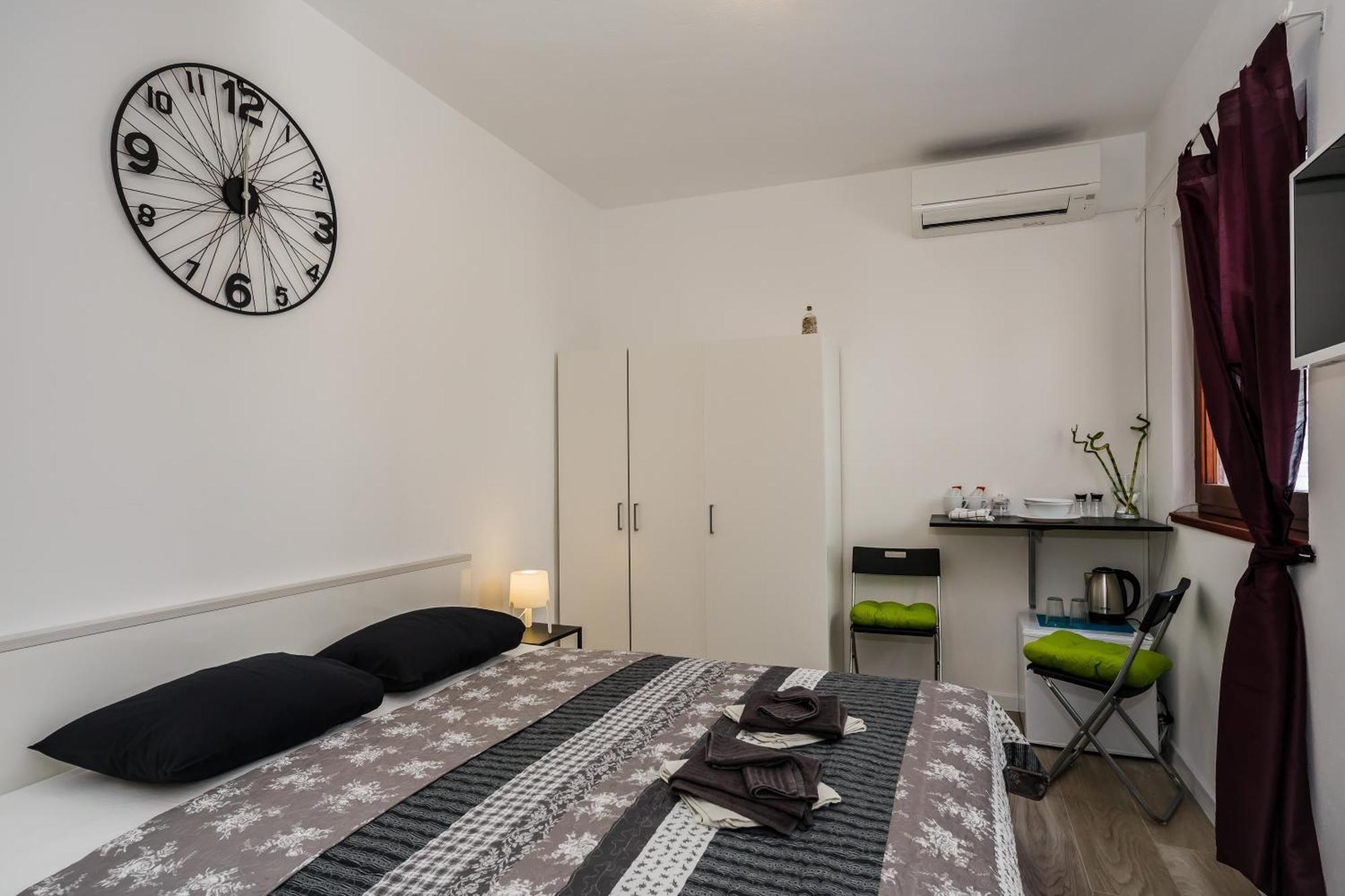 Room Mar Вис Екстериор снимка