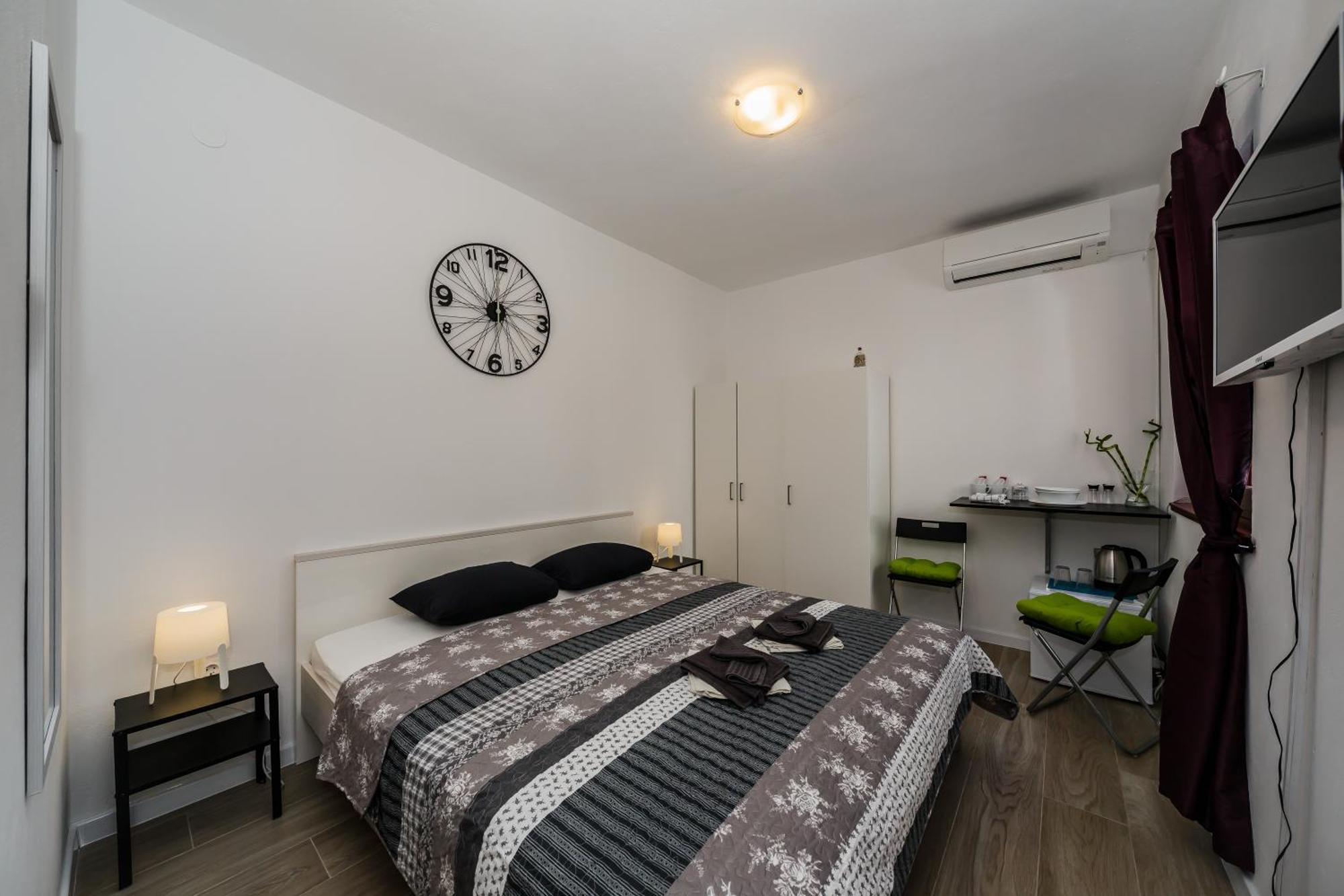 Room Mar Вис Екстериор снимка